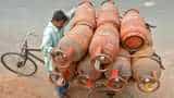 LPG cylinder prices cut in Delhi to 574.50 from Rs 637! New LPG cooking gas rates to apply from today, August 1