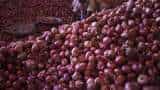 Onion prices set to fall, Govt decides to lift ban on exports