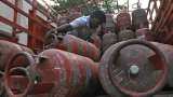 LPG gas cylinder price: Big savings in kitchen budget! Gas prices cut by Rs 61