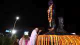PM Modi pays tributes to Birsa Munda, greets people of Jharkhand on state's foundation day PM Modi pays tributes to Birsa Munda, greets people of Jharkhand on state's foundation day