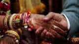 Nuptial knot! Famous Bengali singer Iman Chakraborty marries Nilanjan Das; many local celebrities attend function Nuptial knot! Famous Bengali singer Iman Chakraborty marries Nilanjan Das; many local celebrities attend function