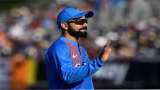 Ind vs Eng: Virat Kohli's ''spirit of cricket'' gesture for Joe Root wins hearts on internet Ind vs Eng: Virat Kohli's ''spirit of cricket'' gesture for Joe Root wins hearts on internet
