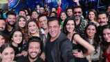 Indian Pro Music League Grand Opening: Salman Khan&#039;s &#039;mega selfie&#039; on world&#039;s biggest music league with Riteish Deshmukh, Genelia D&#039;Souza, Shraddha Kapoor, others now viral on social media