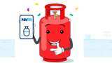 Book, refill LPG gas cylinder online on Paytm and you may get up to Rs 2700 CASHBACK