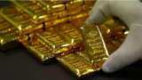 Gold hits a lull as investors focus on Fed meeting