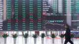 Global shares linger at peaks ahead of Fed move