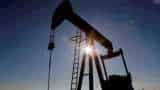 Oil prices climb 1% on fears of tighter supply