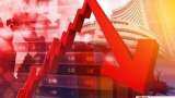 Final Trade: Stock market closed on red mark, Sensex fell 450 points, Nifty, IT shares broke below 17700