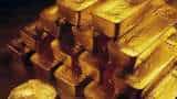 Gold dips as bond yields rise before Fed meeting