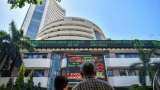  Share Bazaar Live: Markets trading strong, Nifty crosses 15,900 on LIC shares listing day