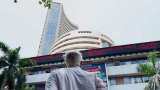 Closing Bell: Market extends decline for 2nd day a in row; Sensex down over 500 points, Nifty settles above 16050 – Metal, IT, Bank stocks drag