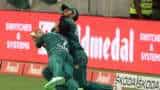 Asia Cup 2022 Final: Delhi Police uses viral video of Pakistan's miss-catch against Sri Lanka for road safety awareness