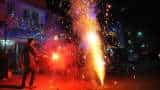 Delhi Firecracker Ban: Delhi Govt Bans Bursting Of Firecrackers, Imposes Jail Term Up To Six Months For Violating Rules Delhi Firecracker Ban: Delhi Govt Bans Bursting Of Firecrackers, Imposes Jail Term Up To Six Months For Violating Rules