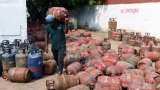 LPG Gas Cylinder Price Today: Commercial cooking gas price cut by Rs 115.50 - Check latest rate in Delhi, Noida, Mumbai, Kolkata, Lucknow, Varanasi and other cities