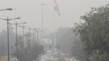 Delhi's air quality remains 'very poor', min temperature settles at 12.6 degree celsius 