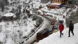 Snowfall in Manali 2022 news: Dip in temperatures as J&amp;K, Himachal receive fresh snowfall | Check weather in Shimla, Nainital, Srinagar, Lahaul- Spiti, Kullu