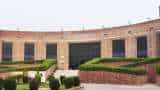 JNU to fine up to Rs 50,000 for violence, dharna on campus; students term it 'draconian' JNU to fine up to Rs 50,000 for violence, dharna on campus; students term it 'draconian'