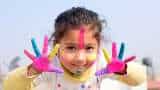 Happy Holi 2023: Best wishes, WhatsApp messages, quotes,  status, images to share with loved ones