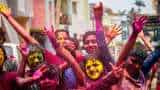 Happy Holi 2023 Memes: Here are some of the best Holi memes and tweets Happy Holi 2023 Memes: Here are some of the best Holi memes and tweets