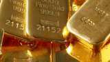 Want to buy gold but don&#039;t know when? Experts suggest this strategy