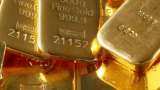 Want to buy gold but don't know when? Experts suggest this strategy