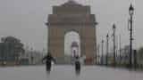 Rain lashes parts of Delhi-NCR, traffic snarls in some places