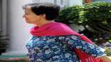 Delhi govt sends show-cause notices to schools forcing parents to buy books, uniforms from specific vendors