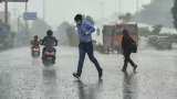 Delhi Weather: Gusty winds with light rain expected on May 16