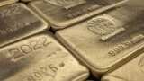 Gold set for weekly gain on Fed pause bets