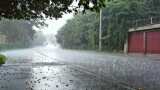  Delhi records minimum temperature of 23.9 deg C