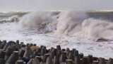 High tidal waves hit Mumbai as Cyclone Biparjoy turns into &#039;extremely severe cyclonic storm&#039;: Latest updates