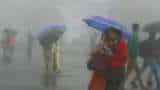 As Monsoon arrives in Delhi, Mumbai simultaneously after 62 years, heavy rain prediction in these cities As Monsoon arrives in Delhi, Mumbai simultaneously after 62 years, heavy rain prediction in these cities