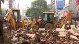 Temple and mazaar demolished in Delhi&#039;s Bhajanpura