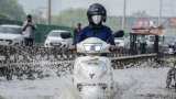 Rains back in Mumbai after one-day break, MeT dept issues &#039;yellow alert&#039; for next 3 days