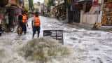 Weather Update: Normal life affected as rains lash many places in Telangana Weather Update: Normal life affected as rains lash many places in Telangana