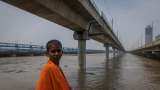 After heavy rain, Yamuna water level in Delhi crosses &#039;warning&#039; mark