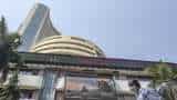 FINAL TRADE: Indices end lower for the 2nd day; Sensex cracks 366 pts; Nifty ends at 19.265.8