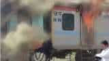 Gujarat: Fire breaks out in Humsafar Express, all passengers safe