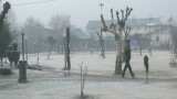 Kashmir freezes with intense dry cold, no relief in sight