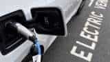 GM head holds talks with Samsung, LG execs over EV battery, auto parts: Report GM head holds talks with Samsung, LG execs over EV battery, auto parts: Report