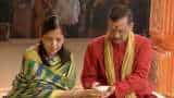 Delhi CM Arvind Kejriwal&#039;s wife to hold press conference at noon
