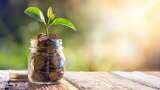 FD interest rates offered by SBI, PNB, Bank of Baroda, HDFC Bank and Axis bank for senior citizens