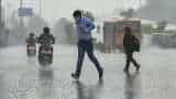 Dense fog covered parts of Rajasthan; rain, hailstorms & cold waves are expected in coming days