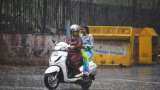 Delhi wakes up to light rain amid &#039;poor&#039; air quality; IMD predicts more showers