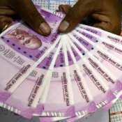 DA Hike Calculation: Dearness Allowance hiked to 42%; Bonanza in store for Central govt employees, pensioners - Check increase