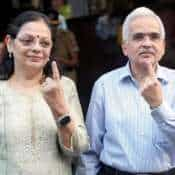 Maharashtra Elections: RBI Governor Shaktikanta Das votes in Mumbai