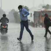 Dense fog covered parts of Rajasthan; rain, hailstorms &amp; cold waves are expected in coming days