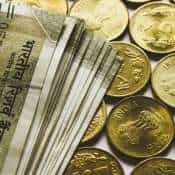 India's net direct tax collection declined 1.34% in FY 2025-26 till July 10; refunds see 38% jump