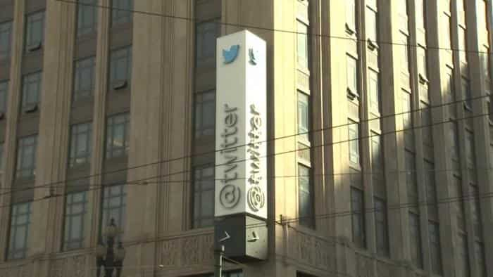 Twitter urges its 330 million users to change &#039;unmasked&#039; passwords