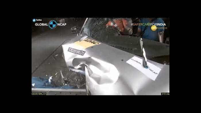 Renault Lodgy crash! Watch spectacular video